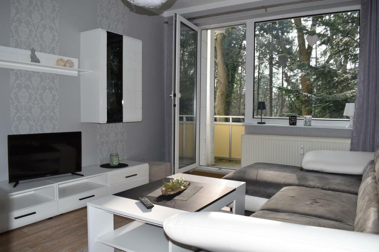 Neetzow Ferienwohnung "Am Schlosspark" מראה חיצוני תמונה